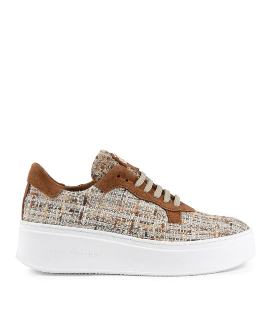 Challenging Boucle Sneaker - Brown